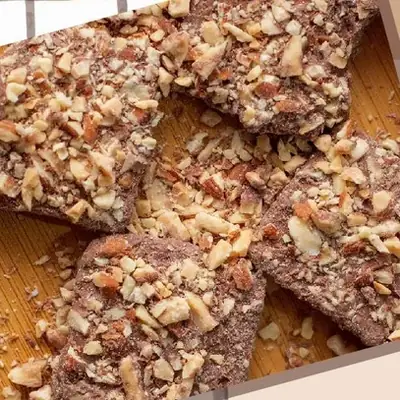 Almond Brittle from AMRG Khari Baoli Wale