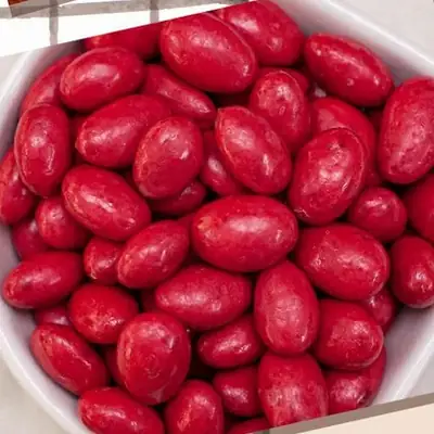 Almond Strawberry Chocodip from AMRG Khari Baoli Wale